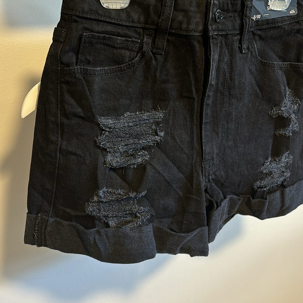Hollister ultra high rise mom short. - Picture 2 of 7
